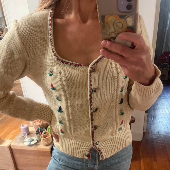 Sweaters - vintage Austrian 70s knit cardigan xs s
